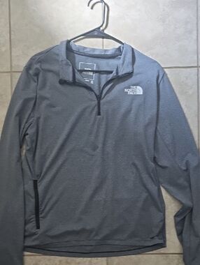 The North Face Woman's Heather Gray Quarter-Zip Pullover